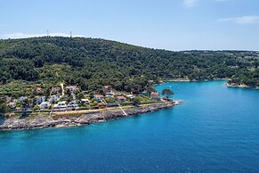 Lasta 30 Losinj Town Studio Apartment