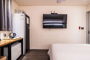 HOTEL YAJA PYEONGTAEK