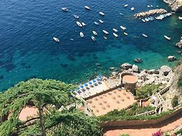 Apartment at the Foot of Mt. Vesuvius