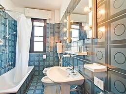 Apartment in Northern Zone of Riccione, 150 Meters From the sea