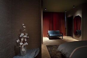 Room12