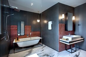 Room12