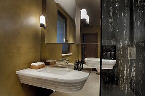 Room12