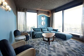 Room12
