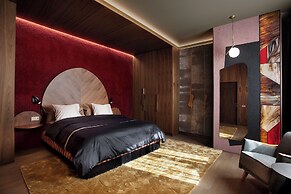 Room12
