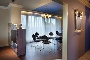 Room12