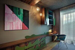Room12