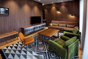 Room12