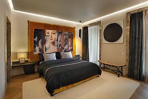Room12