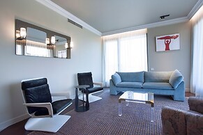 Room12