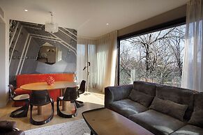 Room12