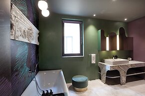 Room12