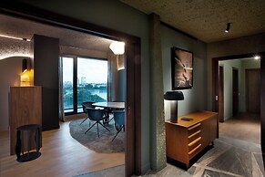 Room12