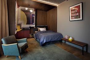 Room12