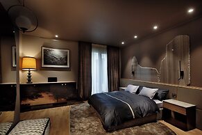 Room12