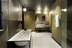 Room12
