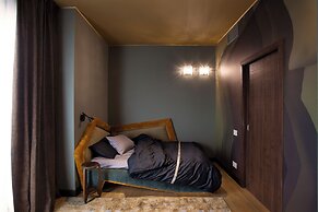 Room12