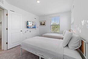 1080 Plantation Lane