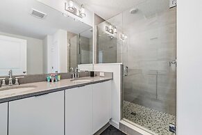 1080 Plantation Lane