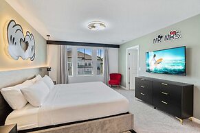 1043 Plantation Lane