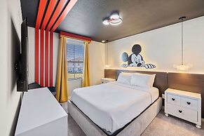 1043 Plantation Lane