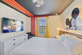 1043 Plantation Lane