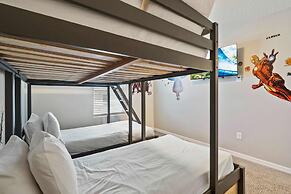 1640 Tropical Palms Circle