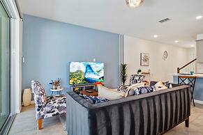 1640 Tropical Palms Circle