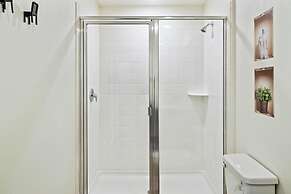 1640 Tropical Palms Circle