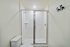 1640 Tropical Palms Circle