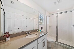 1888 Tropical Palms Circle