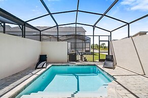 1888 Tropical Palms Circle