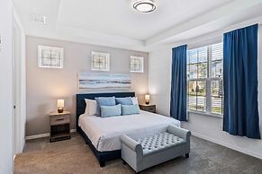 1888 Tropical Palms Circle