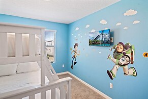 1832 Tropical Palms Circle