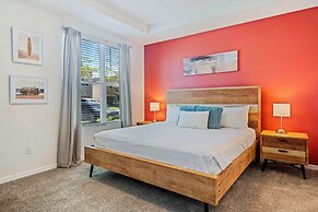 1832 Tropical Palms Circle