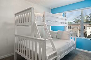 1832 Tropical Palms Circle