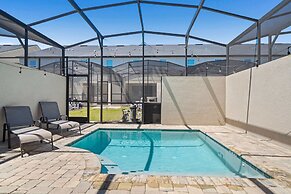 1832 Tropical Palms Circle