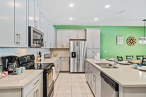 1832 Tropical Palms Circle