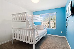 1832 Tropical Palms Circle