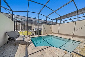 1832 Tropical Palms Circle