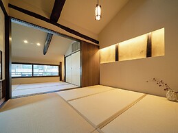 Kyoto Machiya Kamogawa Gardens