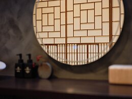 Kyoto Machiya Kamogawa Gardens