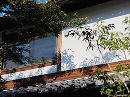 Kyoto Machiya Kamogawa Gardens