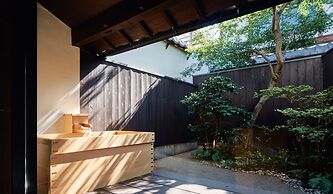 Kyoto Machiya Kamogawa Gardens