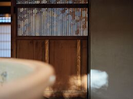 Kyoto Machiya Kamogawa Gardens