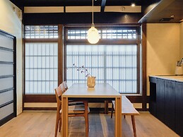 Kyoto Machiya Kamogawa Gardens