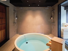 Kyoto Machiya Kamogawa Gardens