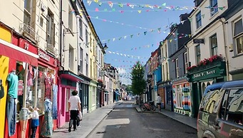 Secret Cottage by the Sea Kilbrittain Co Cork