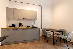 RentPlanet - plac Uniwersytecki