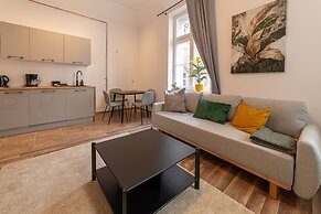 RentPlanet - plac Uniwersytecki